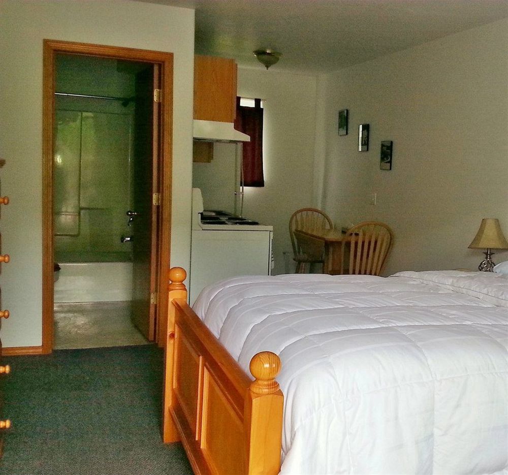 Clark Fork Lodge 外观 照片